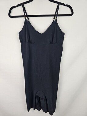 Commando Shapewear Bodysuit Size Medium Black Classic Control Bodyshort